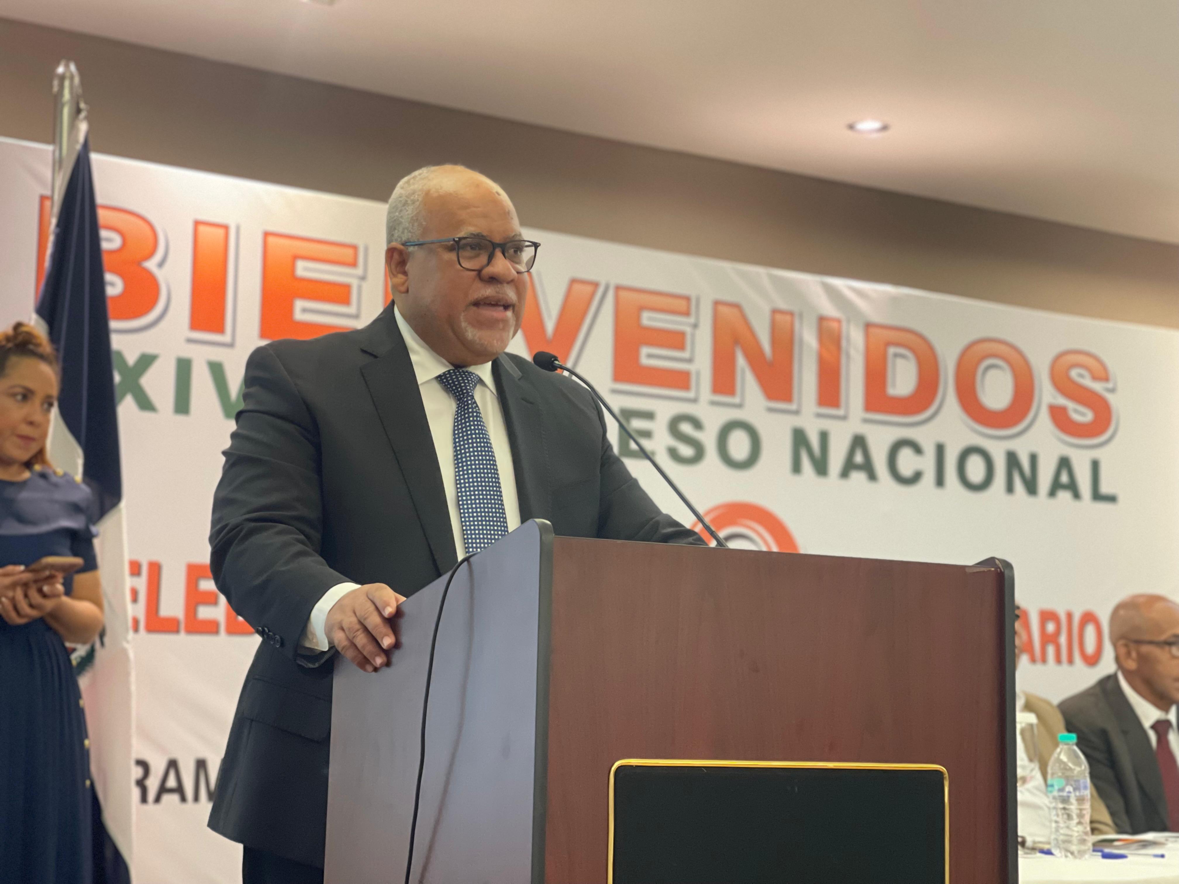 Director general Promipyme participa en 49 aniversario de Fenacoded